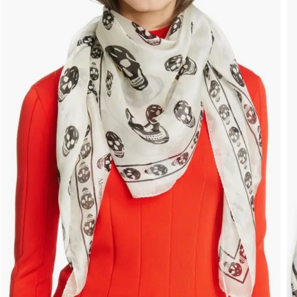 Alexander McQueen scarf